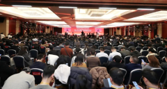 <b>建立产、学、研深度融合的创重生态系</b>